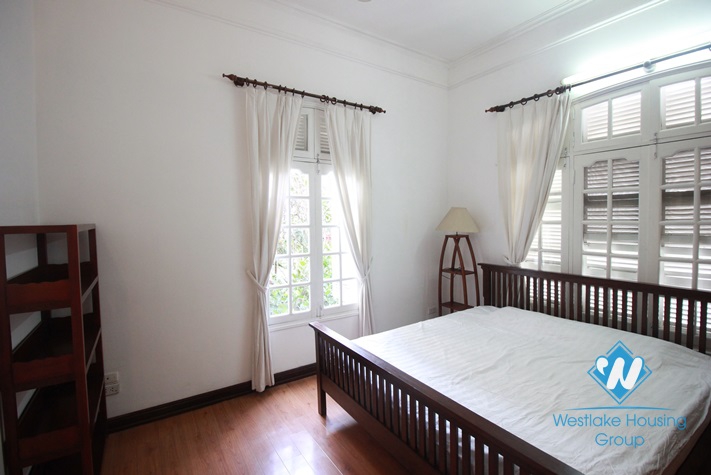 Lakeside house with small yard and nice terrace for rent in Tay Ho